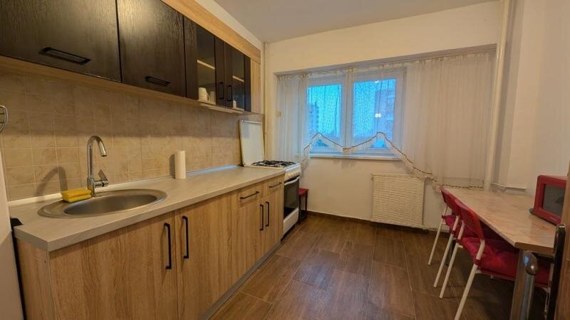 Gorjului, apartament 2 camere de inchiriat.